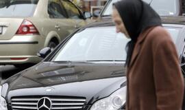 "Neįleiskime į širdį rudens"