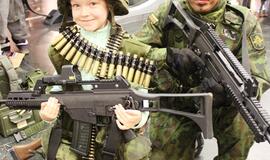 Karinės technikos pristatymas "Akropolyje"