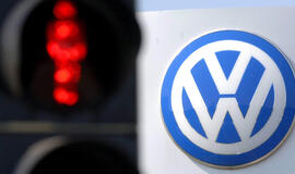 "Volkswagen AG" augimas Kinijoje smunka iki 10 proc.