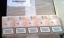 Kretingiškė turės nemalonumų dėl automobiliu vežtų kontrabandinių cigarečių