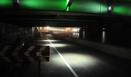 Eismas Pilies tiltu ir žiedu