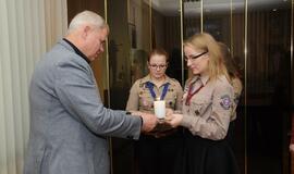 Klaipėdos rotušėje įsižiebė Betliejaus taikos ugnis