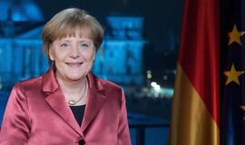 Angela Merkel pasveikino Lietuvą tapus 19-ąja euro zonos nare