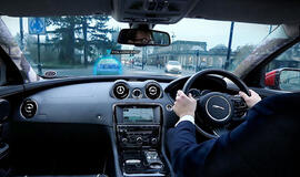 Eismo saugumas: automobiliai tampa "permatomi"