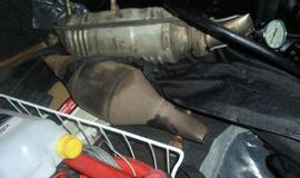 Galimai vogtų katalizatorių išsivežti patruliai neleido