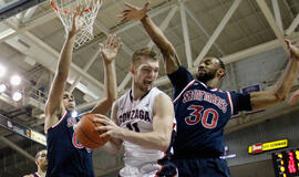 Krepšininkas Domantas Sabonis NCAA čempionate pelnė 7 taškus ir atkovojo 13 kamuolių