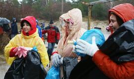 Lietus neatbaidė paplūdimius tvarkiusių savanorių