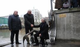 Danės krantinę papuošė daili undinėlė