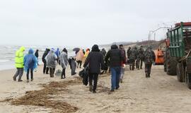 Lietus neatbaidė paplūdimius tvarkiusių savanorių