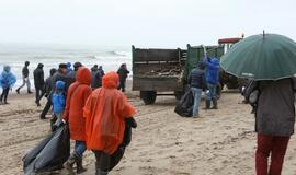 Lietus neatbaidė paplūdimius tvarkiusių savanorių