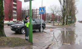 Baltijos prospekte pėsčiųjų perėjoje partrenkta mergina