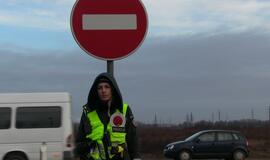 Girti vairuoja ir Kovo 11-ąją