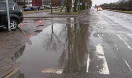 Baltijos prospekte pėsčiųjų perėjoje partrenkta mergina