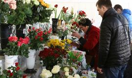 Prekyba tulpėmis kovo 8-ąją