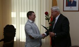 Sunkiaatlečių pagerbimas pas merą