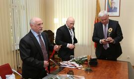 Sunkiaatlečių pagerbimas pas merą