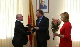 Sunkiaatlečių pagerbimas pas merą