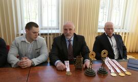 Sunkiaatlečių pagerbimas pas merą