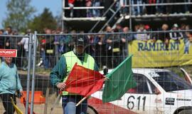 Autokrosas Gargžduose: 4 "stogai" ir moterys