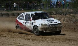 Autokrosas Gargžduose: 4 "stogai" ir moterys