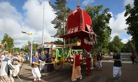 Krišnos "pasižmonėjimas" baigėsi Basanavičiaus gatvėje