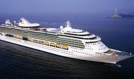 Kruizinis laivas atplukdė kelis tūkstančius turistų