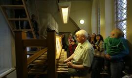 Centrinio pašto bokšte aidi kariliono istorija