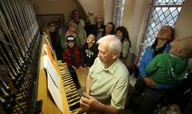 Centrinio pašto bokšte aidi kariliono istorija