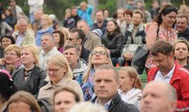 Klaipėdą užtvindė moksleivių chorų banga