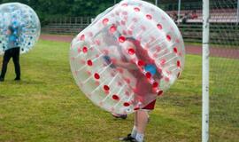 Šilutėje vyko pirmasis Lietuvoje "zorbing" futbolo čempionatas