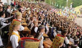 Klaipėdą užtvindė moksleivių chorų banga