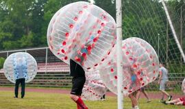 Šilutėje vyko pirmasis Lietuvoje "zorbing" futbolo čempionatas