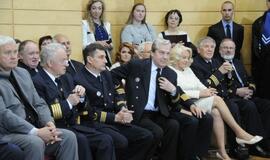 Jūreivystės mokykloje įteikti diplomai