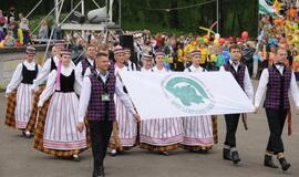 Klaipėdą užtvindė moksleivių chorų banga