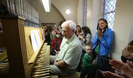 Centrinio pašto bokšte aidi kariliono istorija