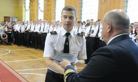 Jūreivystės mokykloje įteikti diplomai