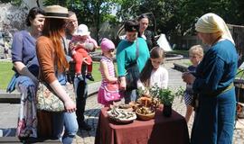 Muziejaus kiemelyje atgimė senieji amatai