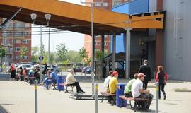 Pagrasinta susprogdinti prekybos centrą BIG