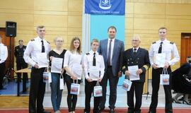 Jūreivystės mokykloje įteikti diplomai