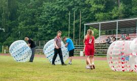 Šilutėje vyko pirmasis Lietuvoje "zorbing" futbolo čempionatas