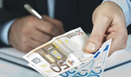 Realusis darbo užmokestis pernai padidėjo 5,1 proc.