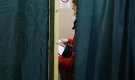 Sekmadienį gauti 2 pranešimai apie galimus pažeidimus pakartotiniuose rinkimuose Trakų ir Šilutės rajonuose