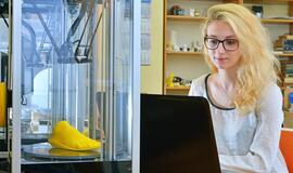 VGTU studentė 3D spausdintuvu spausdins ortopedinių problemų sprendimus