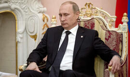 Vladimiras Putinas: įsivaizduoti, kad Rusija puola NATO, gali tik nesveikas žmogus