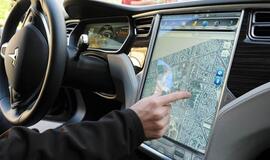 Išmanumas automobiliuose ima konkuruoti su saugumu