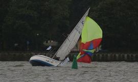"Kuršių marių regata“: plyšo burės, lūžo stiebas