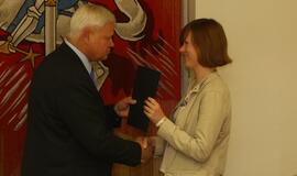 Savanorių apdovanojimas pas Merą