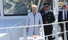 Prezidentė pakrikštijo pasieniečių laivą