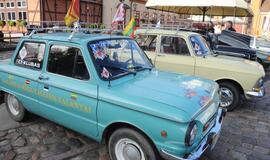 Į Klaipėdos gatves išriedėjo "Seni kibirai"