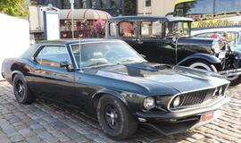 Į Klaipėdos gatves išriedėjo "Seni kibirai"